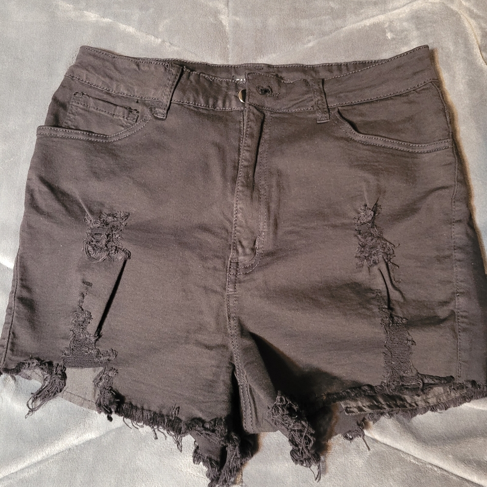 FashionNova Black Denim Shorts - Plus Size 1X